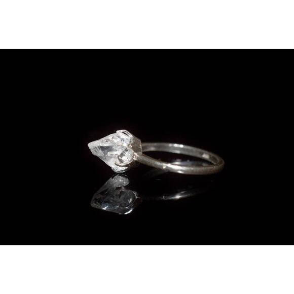 alternative raw diamond engagement rings, raw crystal size 4 5 6 7 8 8 9 10 11 - Picture 1 of 4